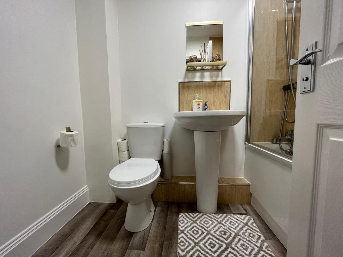 York Centre 2 Bedroom Renovated Flat, 8 Escrick Street Exterior foto