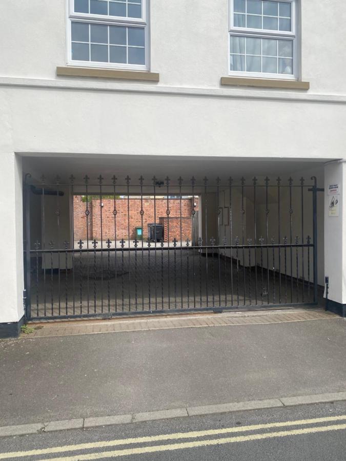 York Centre 2 Bedroom Renovated Flat, 8 Escrick Street Exterior foto